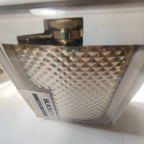 BlkSmith Premium 8oz Hip Flask in Classic Gold. Food Grade Stainless Steel. - Picture 7 of 7